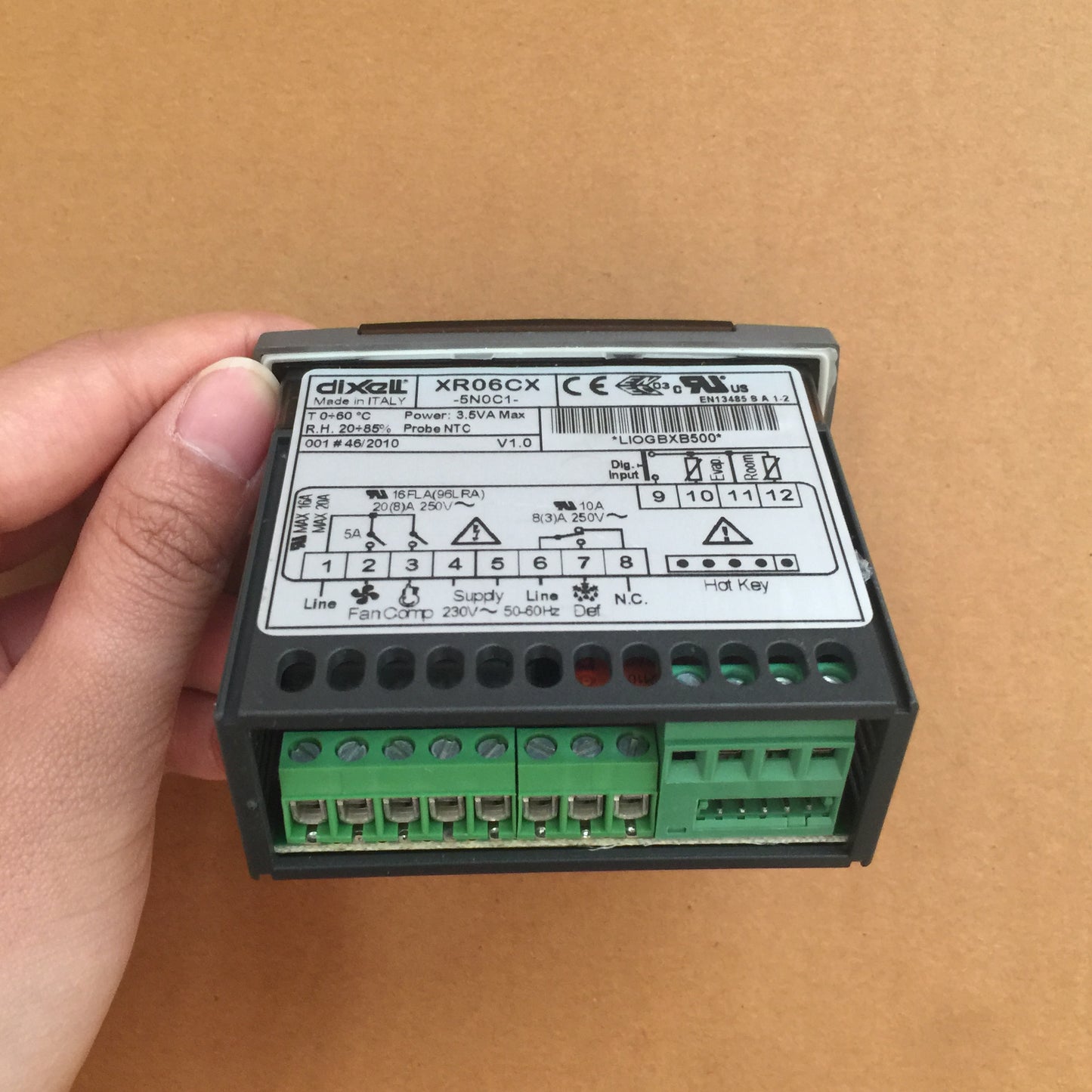Thermostat DIXELL XR06CX-5N0C1 - Thermostat pour les armoires et les dessertes négatif